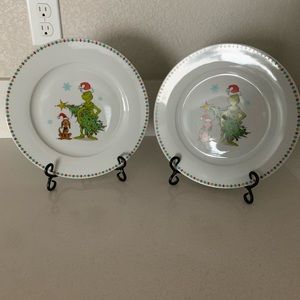 NEW DR. SEUSS THE GRINCH SET OF (2) DINNER PLATES (Stands not Included)